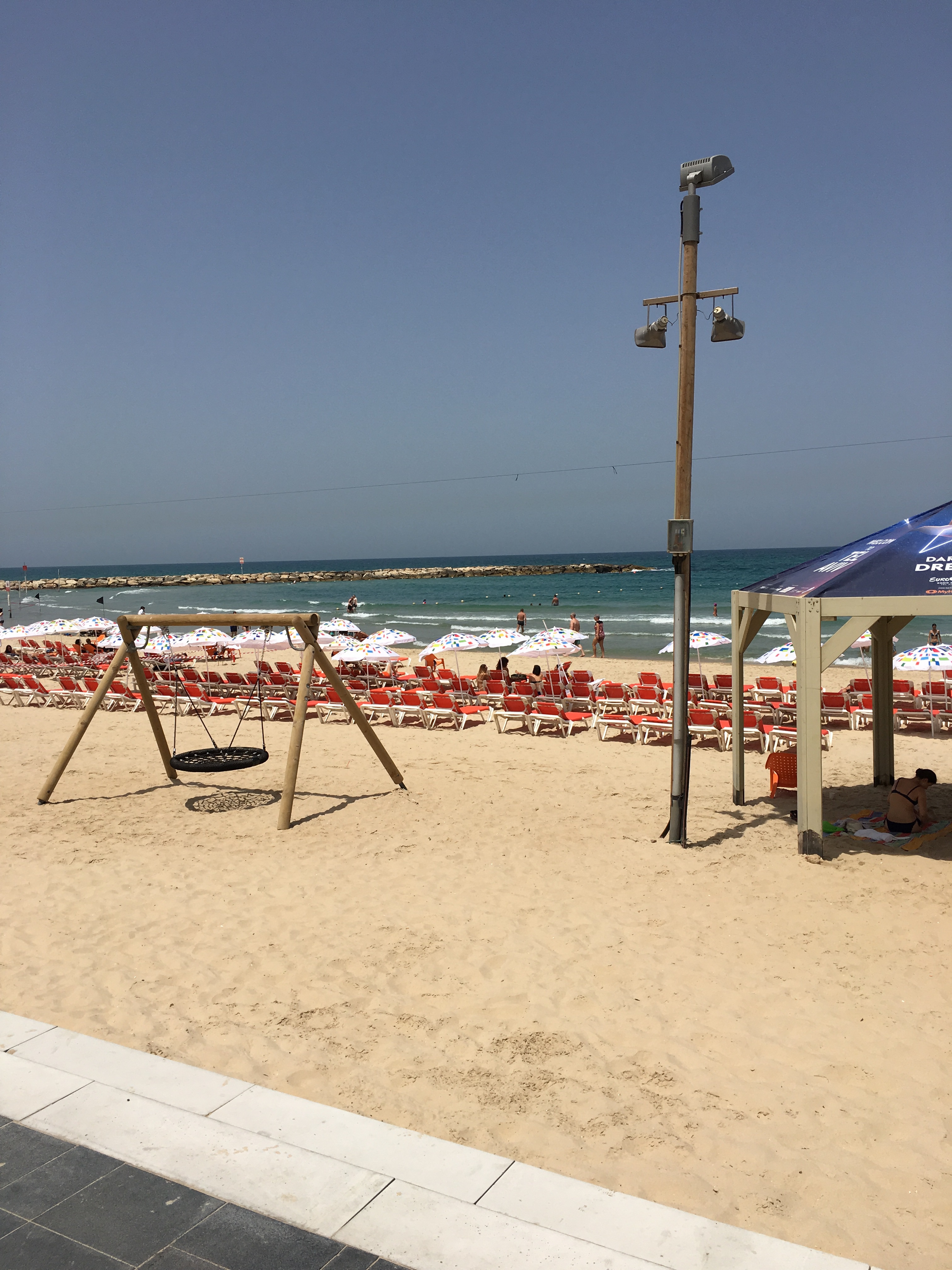 Gordon Beach, Tel Aviv, Brownell, 2019
